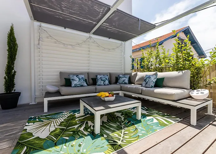 Bloomy - ביאריץ